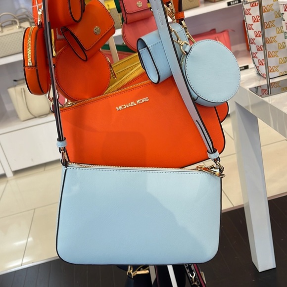 MICHAEL KORS JET SET TRAVEL SMALL SHOULDER CROSSBODY BAG WITH TECH ATTCH AIRPOD - Picture 11 of 16